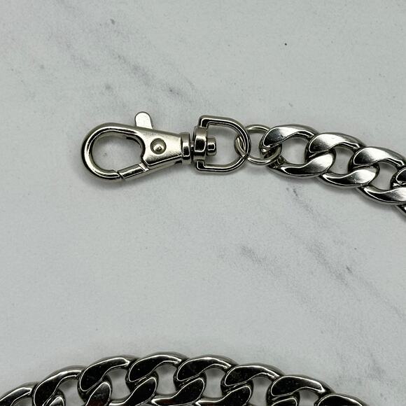 Silver Tone Flat Chain Link Belt Y2K Festival One Size (OS) ✨ - Picture 3 of 12